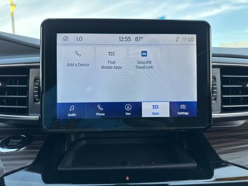 Used 2024 Ford Explorer Limited image 40