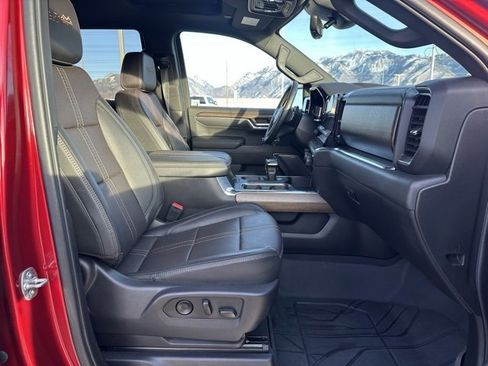 Used 2023 Chevrolet Silverado 1500 High Country w/ High Country Premium Package image 18