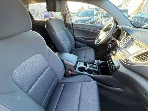 Used 2017 Hyundai Tucson SE image 37