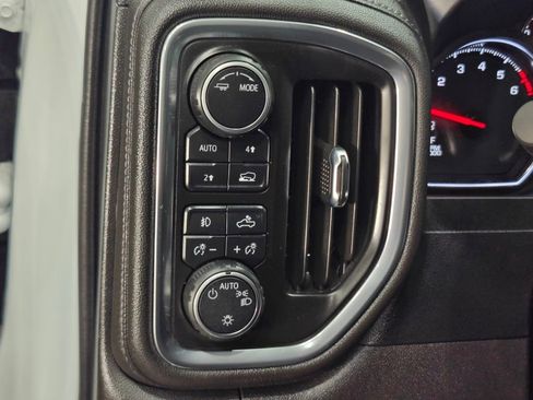 Used 2022 Chevrolet Silverado 1500 RST w/ Redline Edition AWD/4WD image 10
