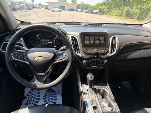 Used 2018 Chevrolet Equinox Premier AWD/4WD image 25