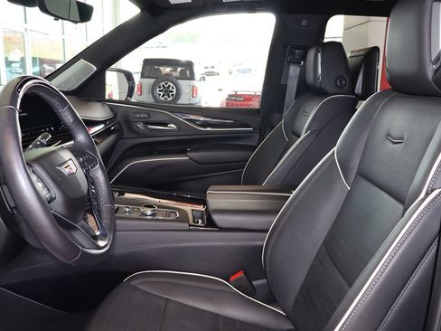 Used 2023 Cadillac Escalade ESV Sport w/ Touring Package AWD/4WD image 17