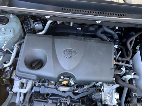 Used 2023 Toyota RAV4 XLE FWD image 30
