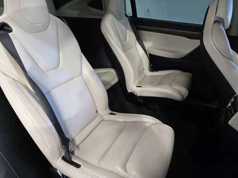 Used 2017 Tesla Model X 100D AWD/4WD image 8
