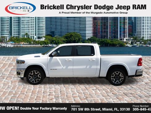 Used 2025 RAM 1500 Laramie AWD/4WD image 8