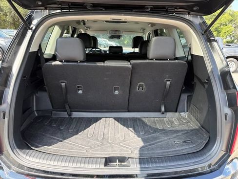 Used 2024 Kia Telluride LX FWD image 13