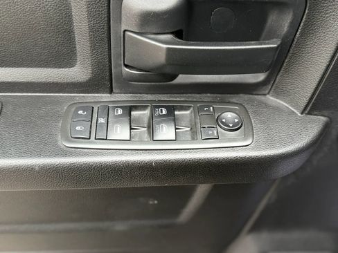 Used 2013 RAM 1500 Express image 16