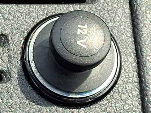 Used 2017 Volkswagen GTI SE FWD image 25