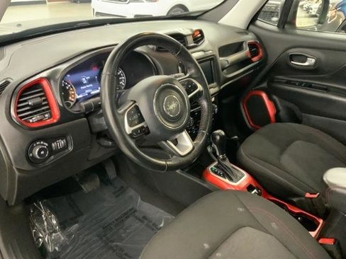 Used 2019 Jeep Renegade Trailhawk image 25