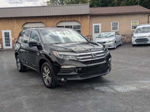 Used 2018 Honda Pilot EX image 3