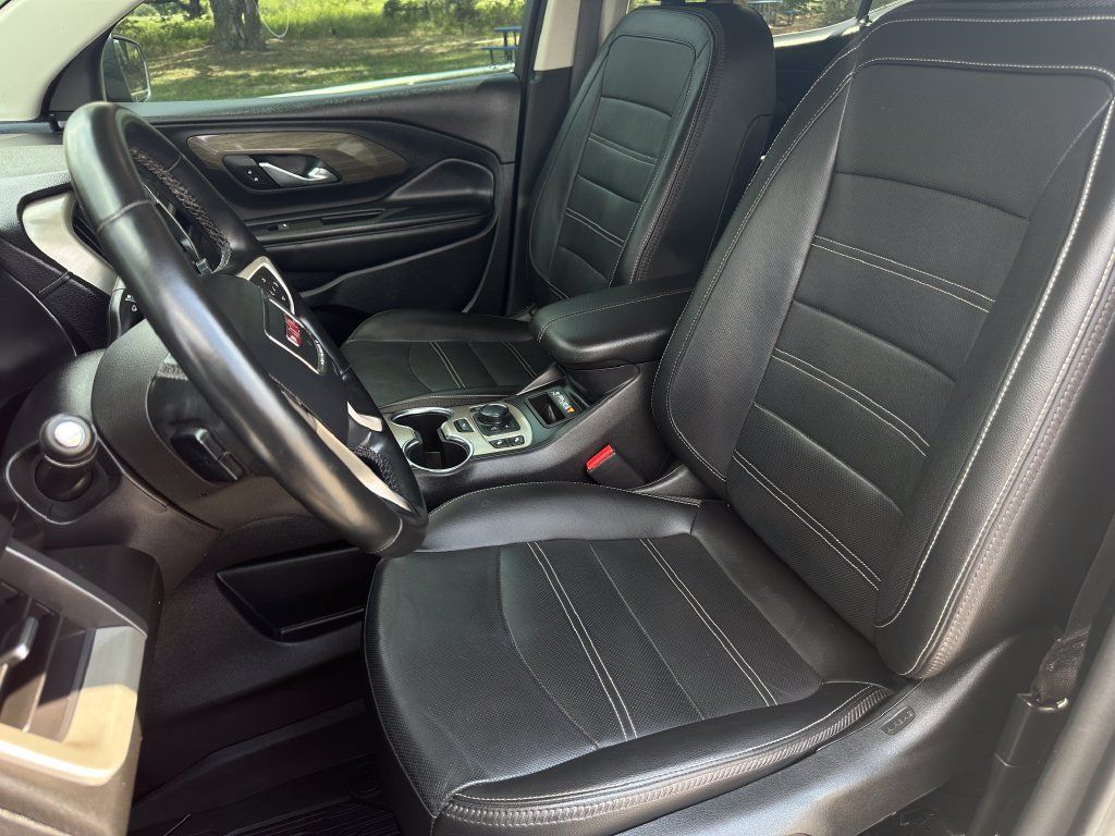 Used 2023 GMC Terrain Denali w/ LPO, Floor Liner Package AWD/4WD image 15