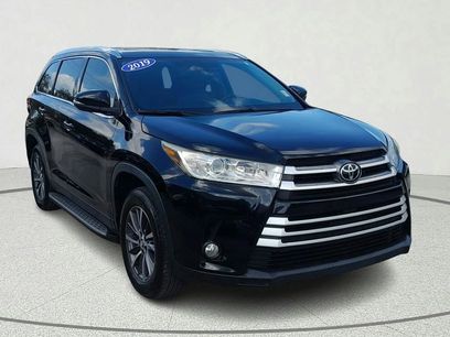 Used 2019 Toyota Highlander XLE