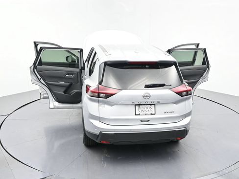 Used 2024 Nissan Rogue SV AWD/4WD image 24