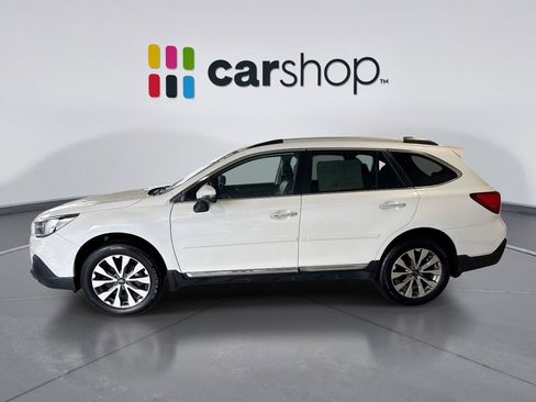 Used 2019 Subaru Outback 3.6R Touring AWD/4WD image 2