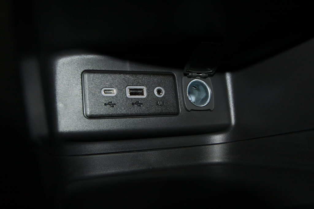 Used 2024 Chevrolet Equinox LT FWD image 17
