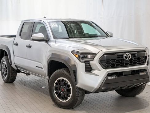 Certified 2024 Toyota Tacoma TRD Off-Road image 1