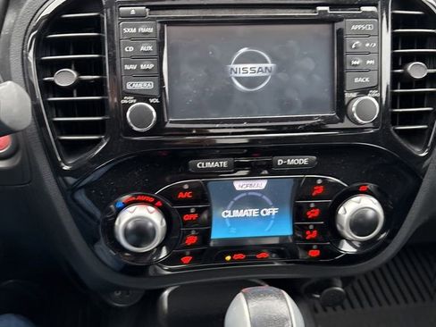 Used 2015 Nissan Juke SL image 9
