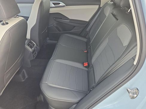 New 2026 Volkswagen Taos SE AWD/4WD image 11
