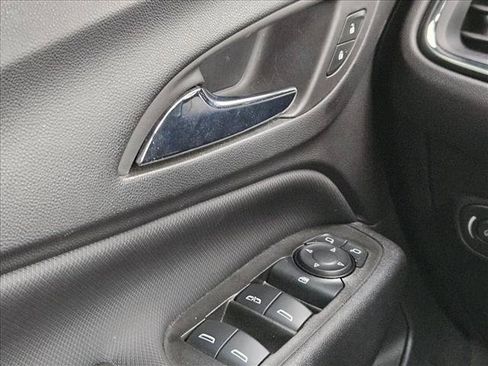 Used 2024 Chevrolet Equinox RS w/ RS Leather Package FWD image 24