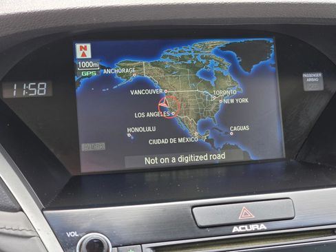 Used 2015 Acura RLX w/ Technology Package FWD image 25