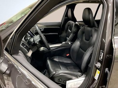 Certified 2023 Volvo XC90 B6 Ultimate image 26