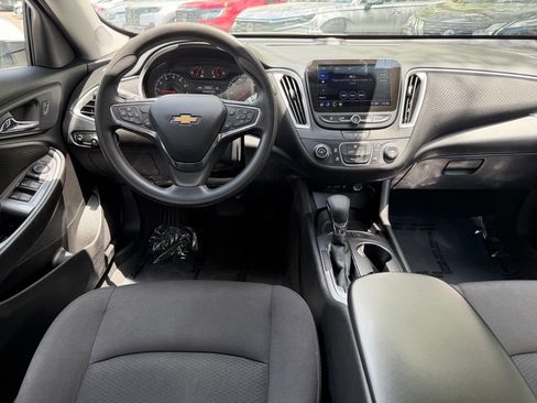 Used 2024 Chevrolet Malibu LS FWD image 13