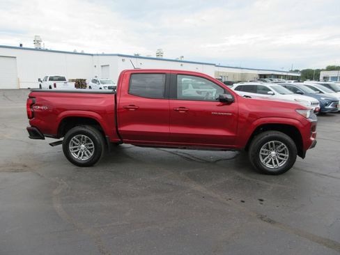 Used 2023 Chevrolet Colorado LT w/ LT Convenience Package AWD/4WD image 5