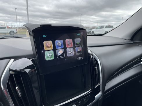 Used 2018 Chevrolet Traverse LT AWD/4WD image 37