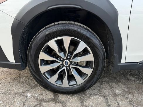 Used 2023 Subaru Outback Limited image 10