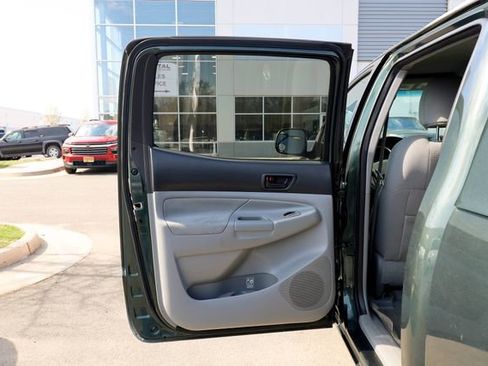 Used 2009 Toyota Tacoma PreRunner image 41