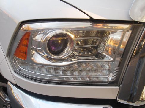 Used 2016 RAM 3500 Laramie image 4