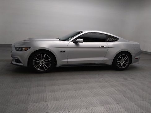 Used 2017 Ford Mustang Coupe image 2
