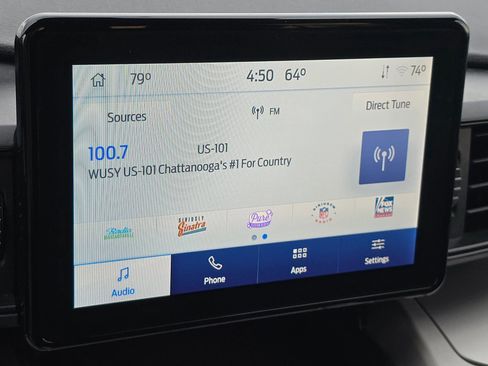 Used 2022 Ford Explorer XLT image 25