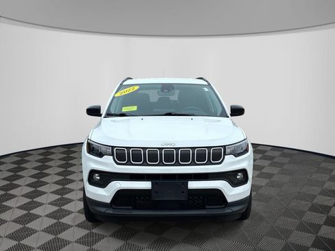 Certified 2022 Jeep Compass Latitude w/ Convenience Group AWD/4WD image 2
