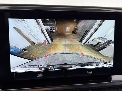New 2026 GMC Sierra 1500 SLT w/ X31 Off-Road Package AWD/4WD image 27