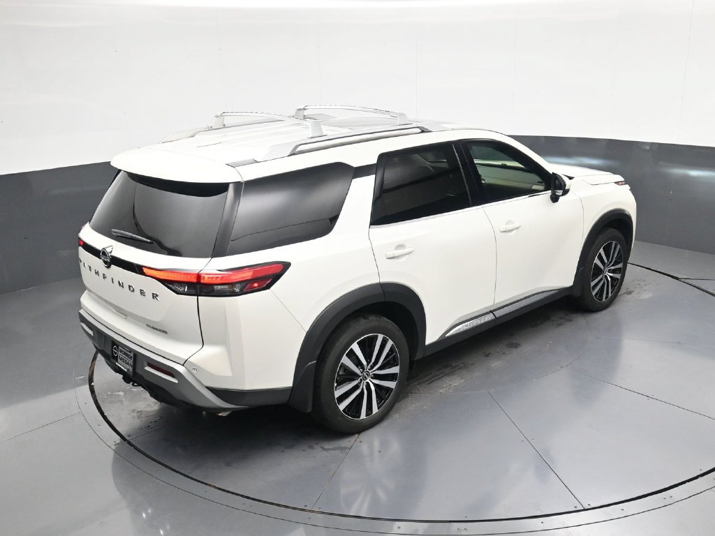 Used 2024 Nissan Pathfinder Platinum FWD image 34