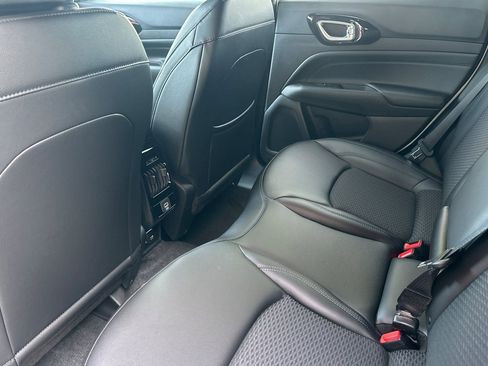 New 2026 Jeep Compass Latitude image 11