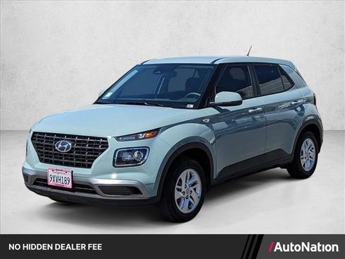 Certified 2026 Hyundai Venue SE FWD image 1