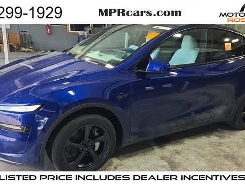 Used 2026 Tesla Model Y 2WD image 1