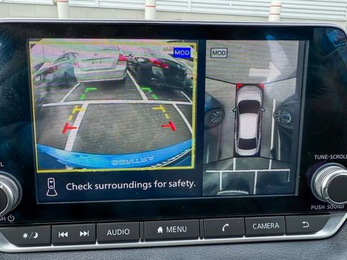 Used 2022 Nissan Sentra SR w/ Trunk Package image 20