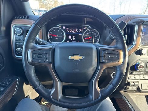 Used 2022 Chevrolet Silverado 2500 High Country w/ Z71 Off-Road Package image 23