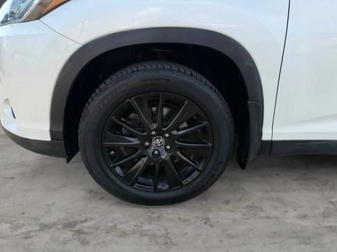 Used 2019 Toyota Highlander SE AWD/4WD image 43