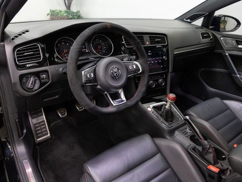 Used 2018 Volkswagen GTI 4-Door FWD image 6