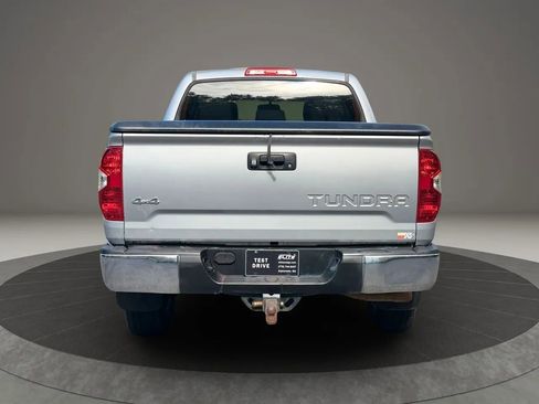 Used 2014 Toyota Tundra SR5 w/ SR5 Upgrade Package AWD/4WD image 5