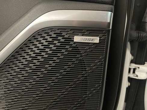 Used 2025 Buick Enclave Sport Touring image 18