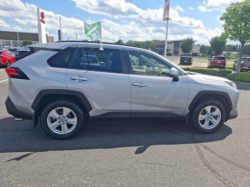 Certified 2021 Toyota RAV4 XLE w/ Convenience Package AWD/4WD image 7