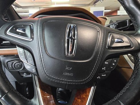 Used 2017 Lincoln MKZ Black Label w/ Technology Package image 24