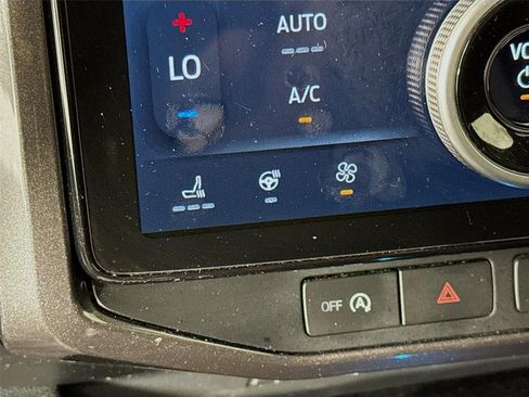 Used 2024 Ford Expedition Limited RWD image 24