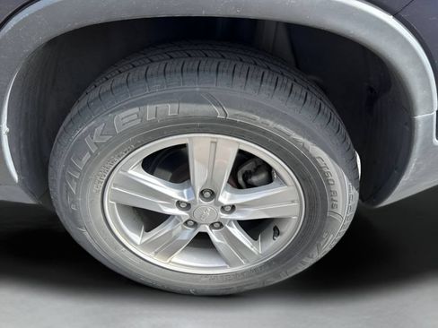 Used 2019 Chevrolet Trax LS AWD/4WD image 14