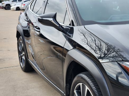 Used 2024 Lexus UX 250h FWD image 8